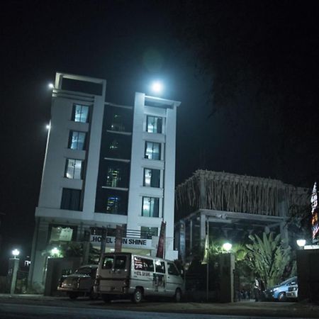 Hotel Sunshine Baharampur Esterno foto